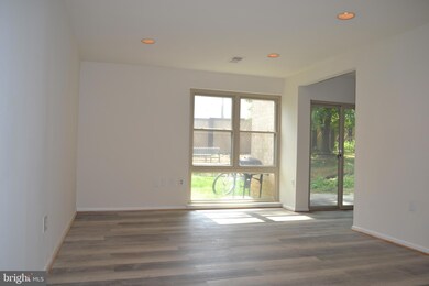 2302 Greenery Ln unit 102, Silver Spring, MD 20906 - photo 3