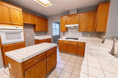 803 Mountain Park Dr unit 2, Bakersfield, CA 93311 - photo 7