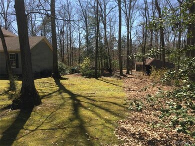 Beautiful wooded lot