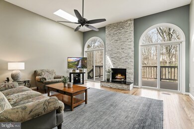 13828 Laurel Rock Ct, Clifton, VA 20124 - photo 3