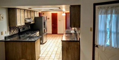 817 Larkspur St, Alamogordo, NM 88310 - photo 5