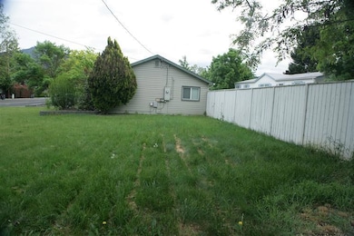 2996 E McAndrews Rd, Medford, OR 97504 - photo 5