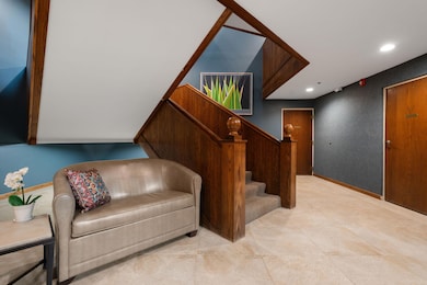 2125 Nature Cove Ct unit 108, Ann Arbor, MI 48104 - photo 2