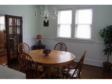 05-Dining Room