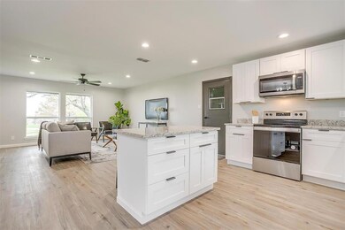 101 Hillgard Dr, Fort Worth, TX 76108 - photo 7