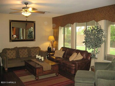 1518 E Iris Dr, Chandler, AZ 85286 - photo 2