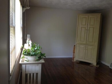 11 Channing St, Warwick, RI 02889 - photo 5