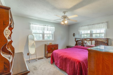 7 Shamrock Cir. HD-3