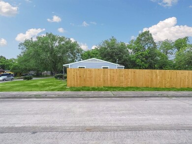 5251 Kingsbury St, Houston, TX 77021 - photo 6