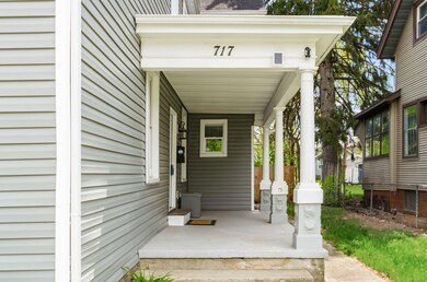 005_27c13_L 717 Siebert St078