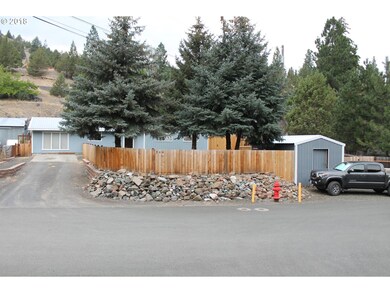 344 S Humbolt St, Canyon City, OR 97820 - photo 2