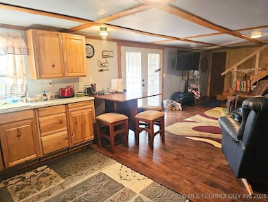 2448 Arapaho Rd, Sulphur, OK 73086 - photo 6