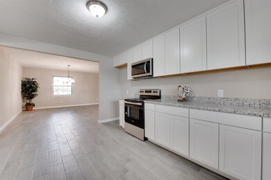 321 Wheeler Dr, Alvin, TX 77511 - photo 6