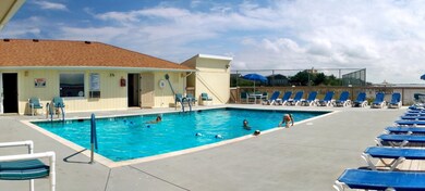 Community pool