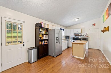 16 Sydney Ln, Asheville, NC 28806 - photo 7