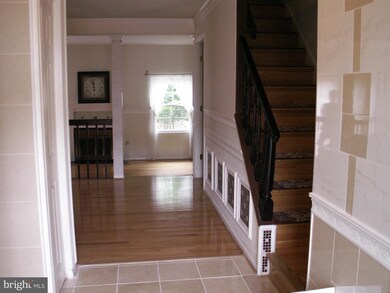 3087 White Birch Ct, Fairfax, VA 22031 - photo 3