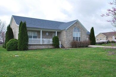 536 Helmwood Cir, Mount Washington, KY 40047 - photo 2