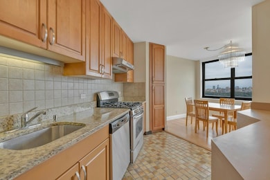 The Galaxy Towers unit 33D, Guttenberg, NJ 07093 - photo 3