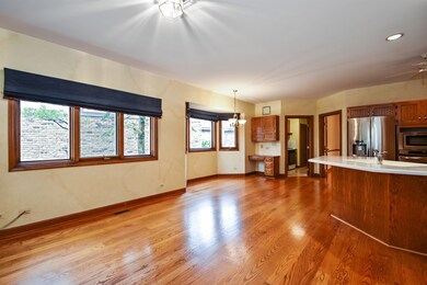 9 Bristol Ct, Burr Ridge, IL 60527 - photo 7