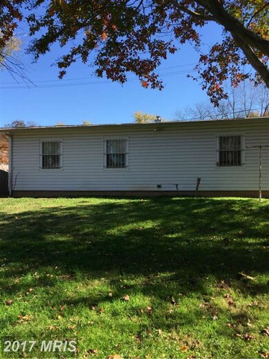 227 Seneca Dr, Oxon Hill, MD 20745 - photo 5