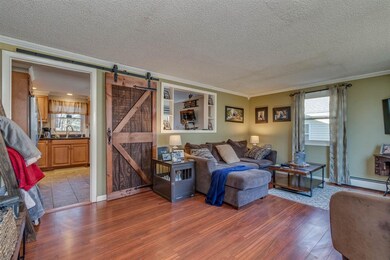 437 Deerpath Ln, Pembroke, NH 03275 - photo 4