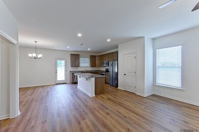 100 Teddy Ln, Lafayette, LA 70507 - photo 7