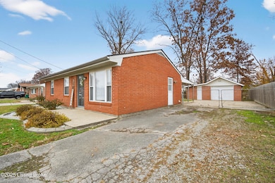 194 Norwood Way, Louisville, KY 40229 - photo 2