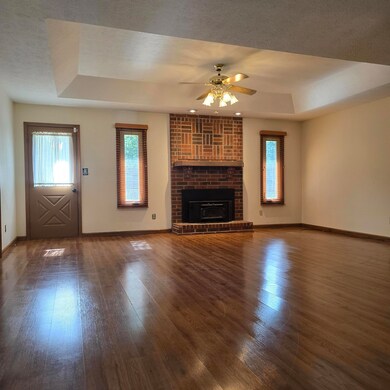 410 Hillcrest Ave, Nixa, MO 65714 - photo 5