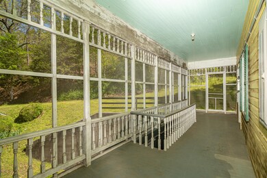 Porch on each level