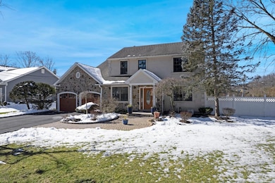 1 Colonial Ct, Edison, NJ 08820 - photo 3