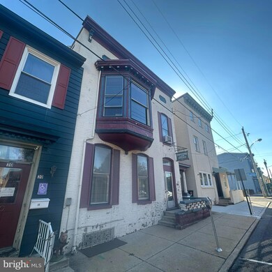 32 W Queen St, Chambersburg, PA 17201 - photo 2