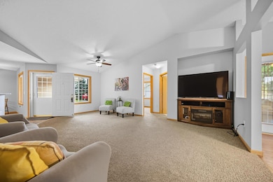 6116 150th St N, Hugo, MN 55038 - photo 4