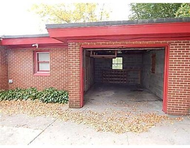 Parking Lot/Garage.
