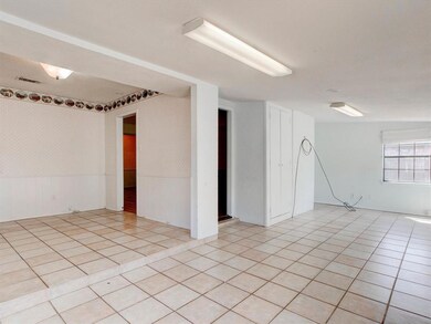 1208 Wedgewood Dr, Cleburne, TX 76033 - photo 7