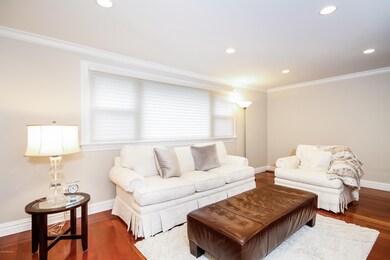 006-photo-living-room-6279403