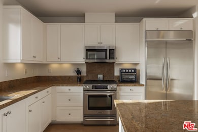 12887 W Runway Rd unit 3, Los Angeles, CA 90094 - photo 7