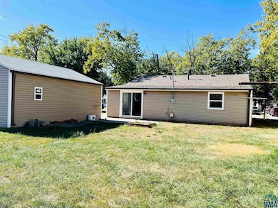 1201 Seneca St, Storm Lake, IA 50588 - photo 3