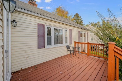 19 Dart St, New London, CT 06320 - photo 4