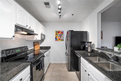 Lenox Villas Condominium unit 2211, Atlanta, GA 30324 - photo 6