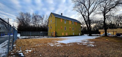 8507 S Brandon Ave, Chicago, IL 60617 - photo 5