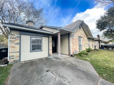 3106 Fox Run Dr, Alvin, TX 77511 - photo 3