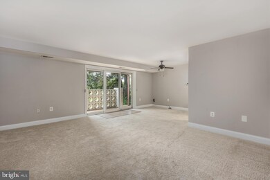 214 Park Terrace Ct SE unit 80, Vienna, VA 22180 - photo 2