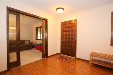 800 Clover Ln, Oregon, WI 53575 - photo 3