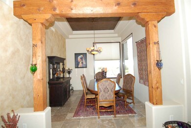 FORMAL DINING