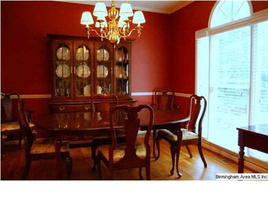Dining room is to the right of the foyer with plen