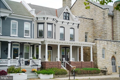 125 E 3rd St, Lewistown, PA 17044 - photo 3