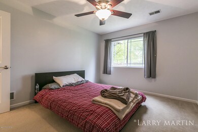7523 Navajo Dr._5