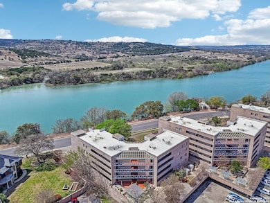 Guadalupe River I-III unit 1D & G3, Kerrville, TX 78028 - photo 2