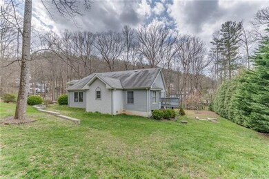 455 Heather Marie Dr, Hendersonville, NC 28792 - photo 7