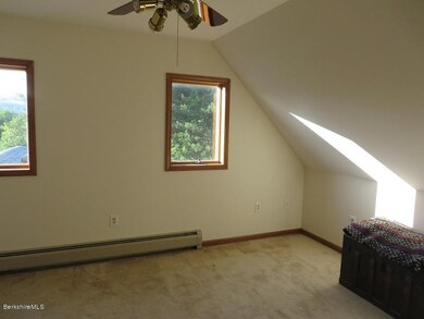 3rd Bedroom has Lighted Ceiling Fan